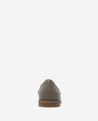 Kenneth Cole Lyra Leather Loafer | SHITAKE LEATHER