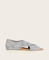Kenneth Cole Shop Leslie X Band Sandals – Metallic Leather Comfort Fit | KC | SILVER LEATHER