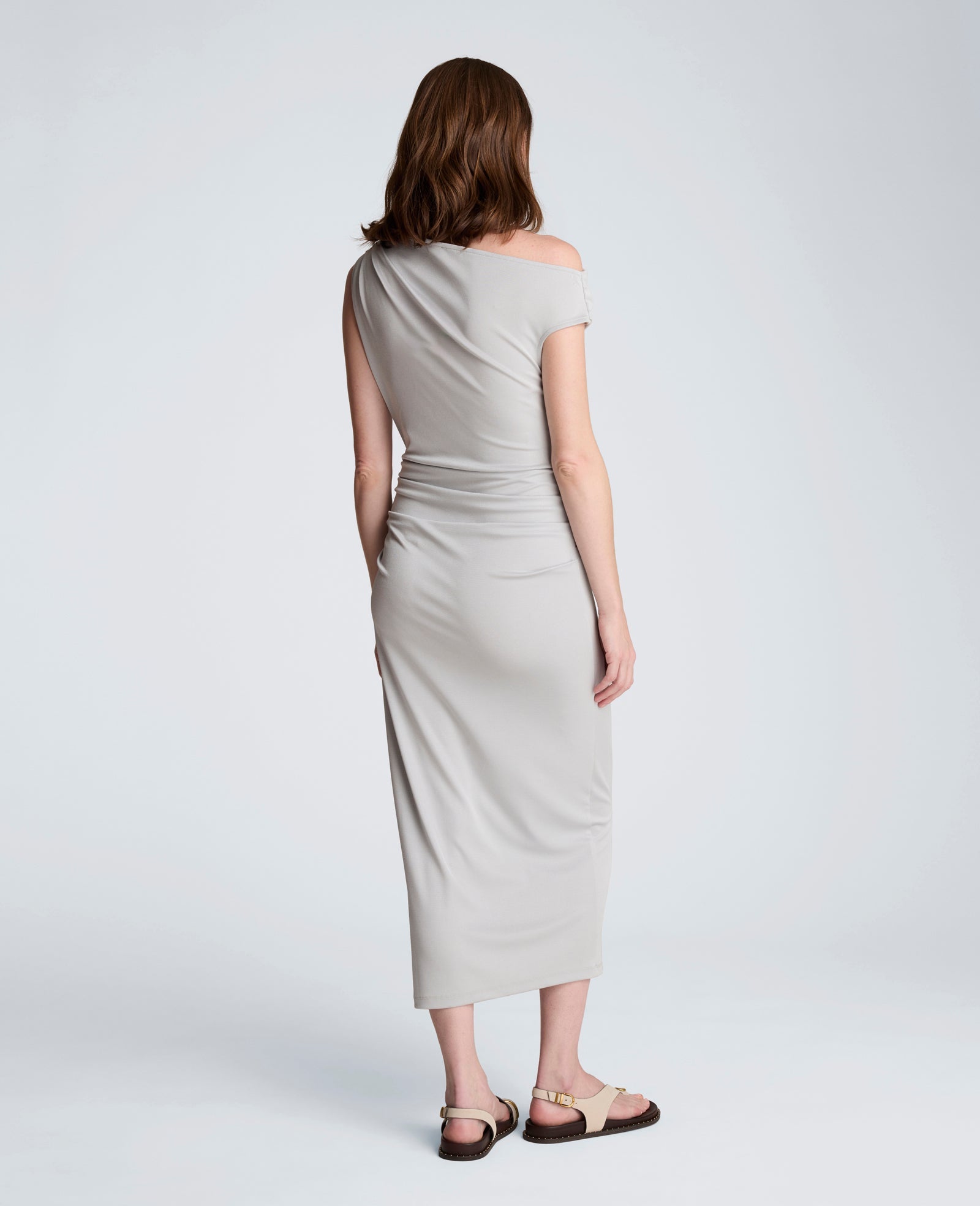 Kenneth Cole Ruched Waist Midi Off-The-Shoulder Dress | STONE GREY