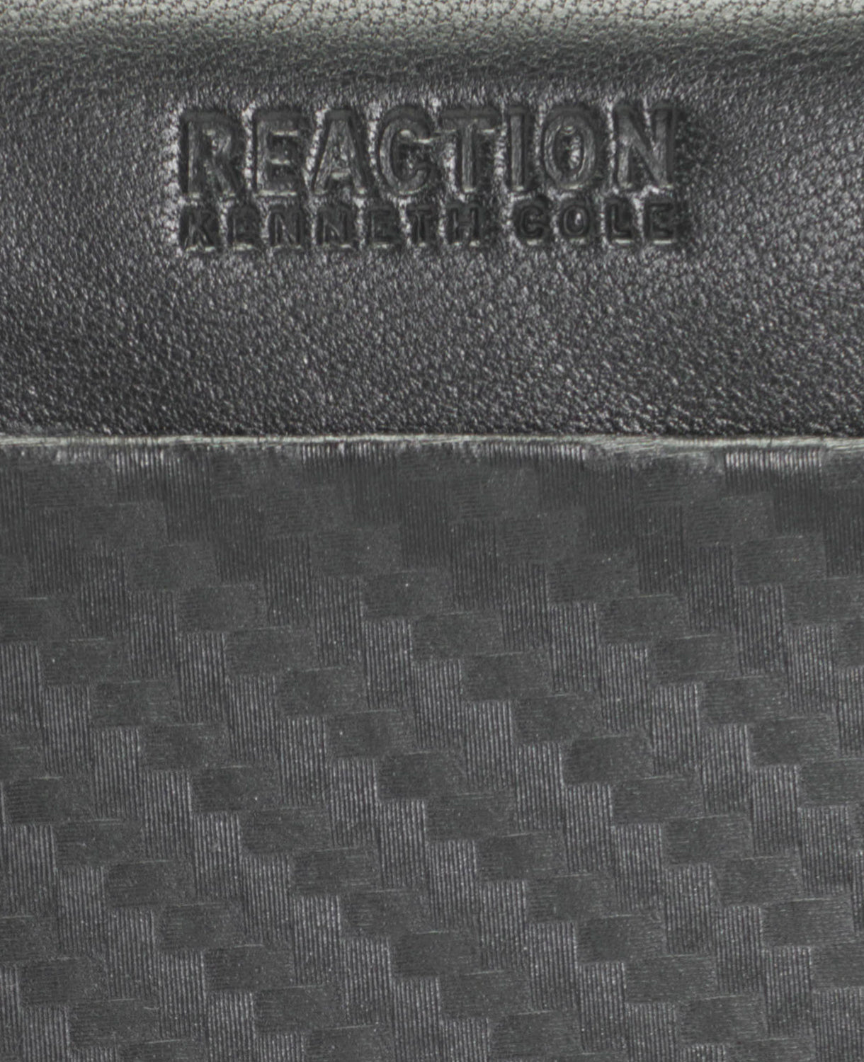 Kenneth Cole Carbon Fiber Slimfold Wallet – RFID Blocking | Kenneth Cole | BLACK