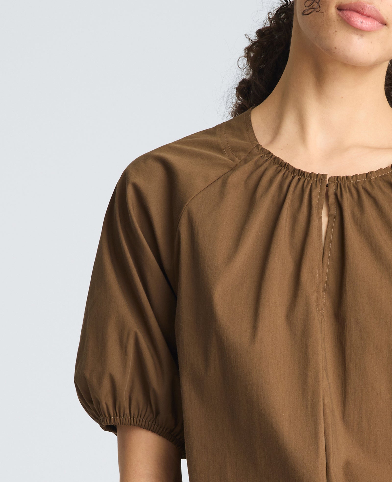 Kenneth Cole Shirred Neck Raglan Bubble Blouse | BRUNETTE