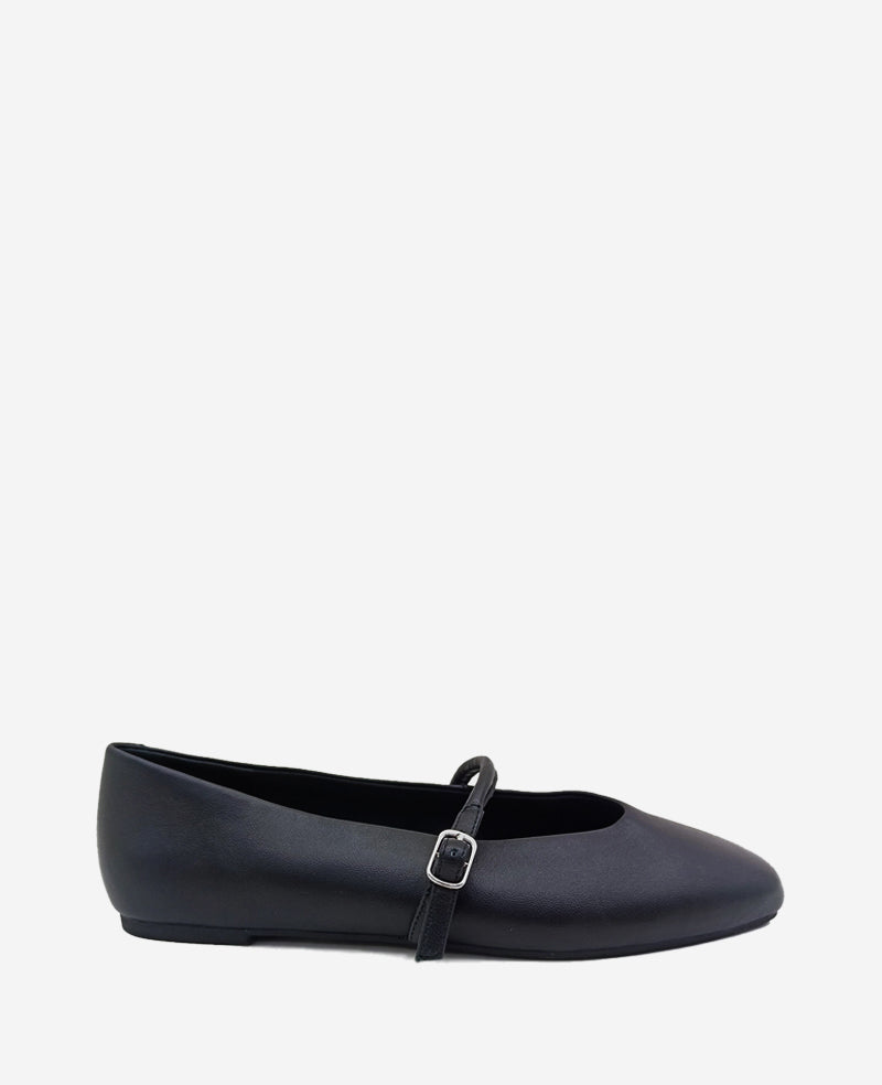 Kenneth Cole Shop Magnolia Leather Ballet Flat in Black | Kenneth Cole | BLACK LEATHER