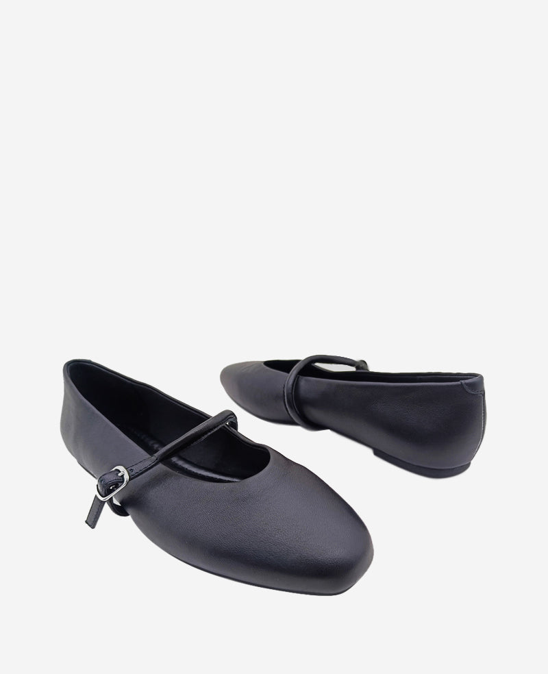 Kenneth Cole Shop Magnolia Leather Ballet Flat in Black | Kenneth Cole | BLACK LEATHER