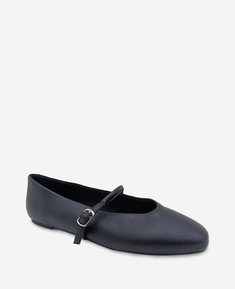 Kenneth Cole Shop Magnolia Leather Ballet Flat in Black | Kenneth Cole | BLACK LEATHER