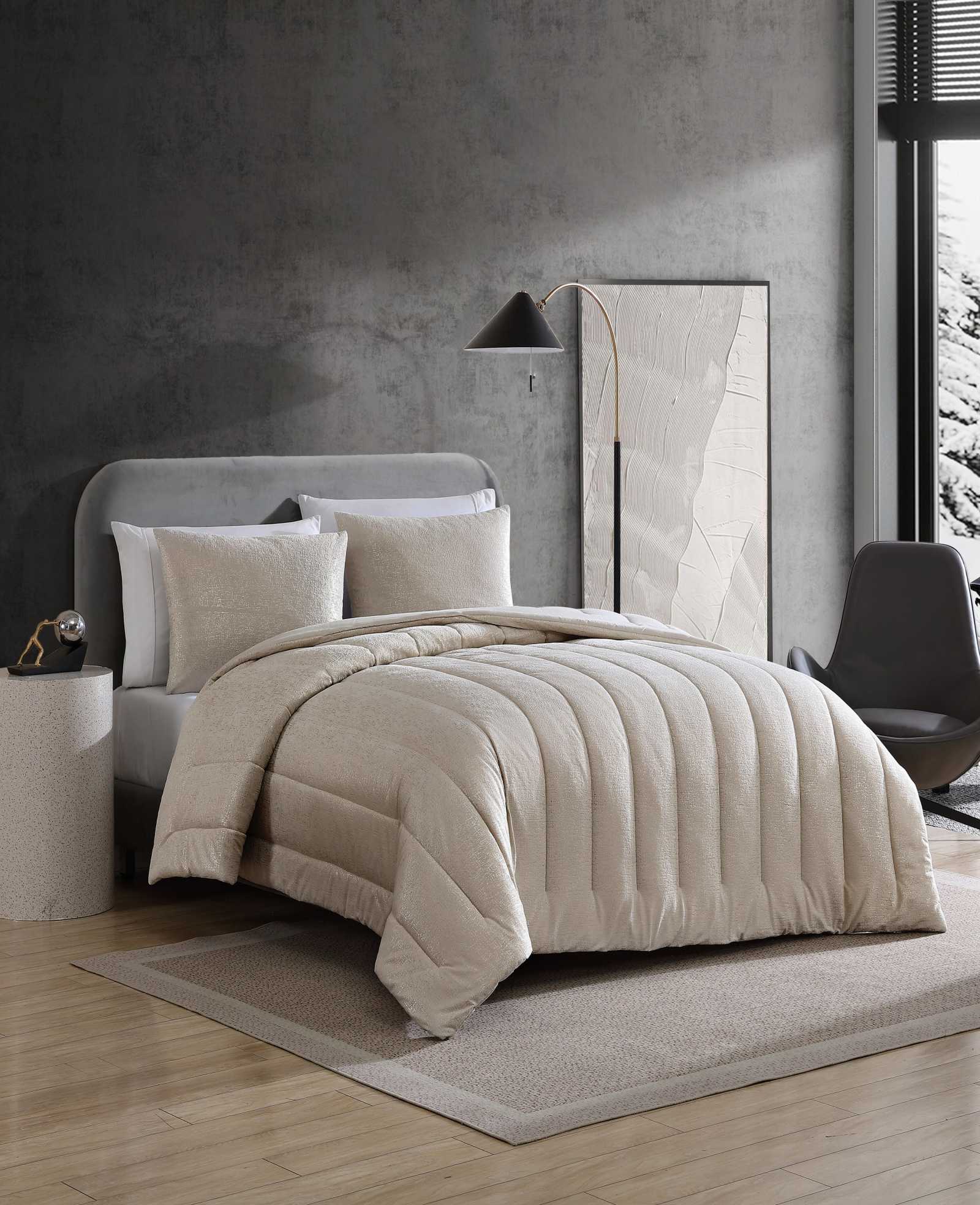 Kenneth Cole Banks Natural Comforter-Sham Set | IVORY