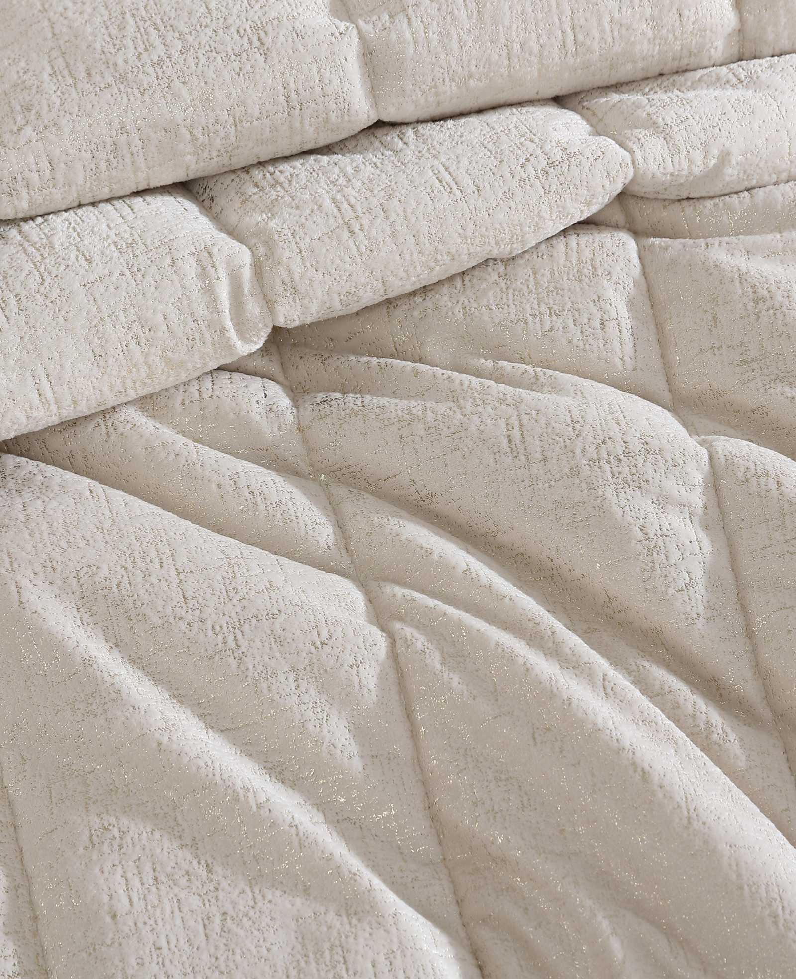 Kenneth Cole Banks Natural Comforter-Sham Set | IVORY