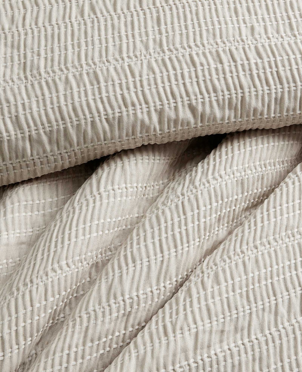 Kenneth Cole Stitched Gauze Comforter Set | BEIGE
