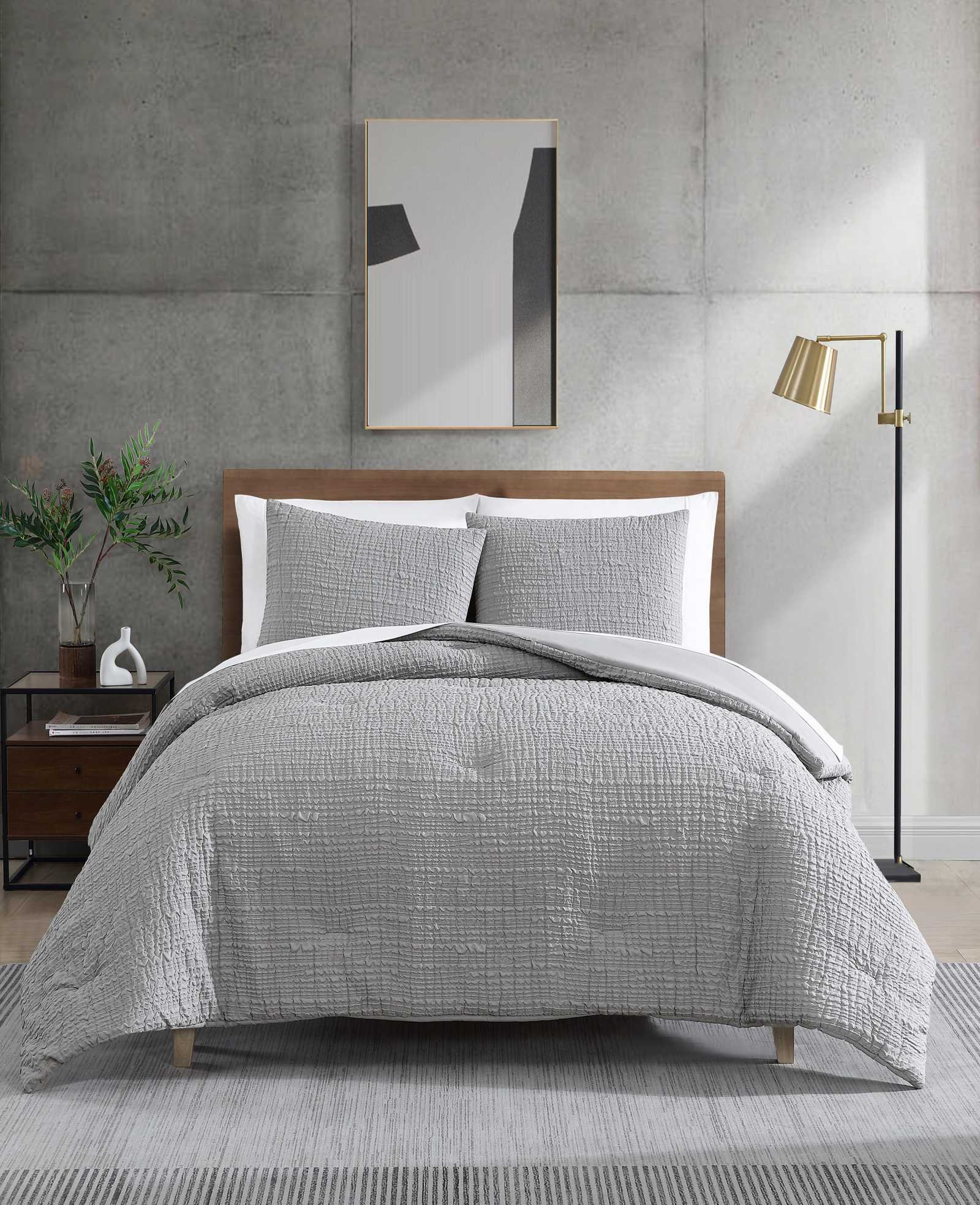 Kenneth Cole Serenity Wavy Lines Duvet Cover Set | GREY