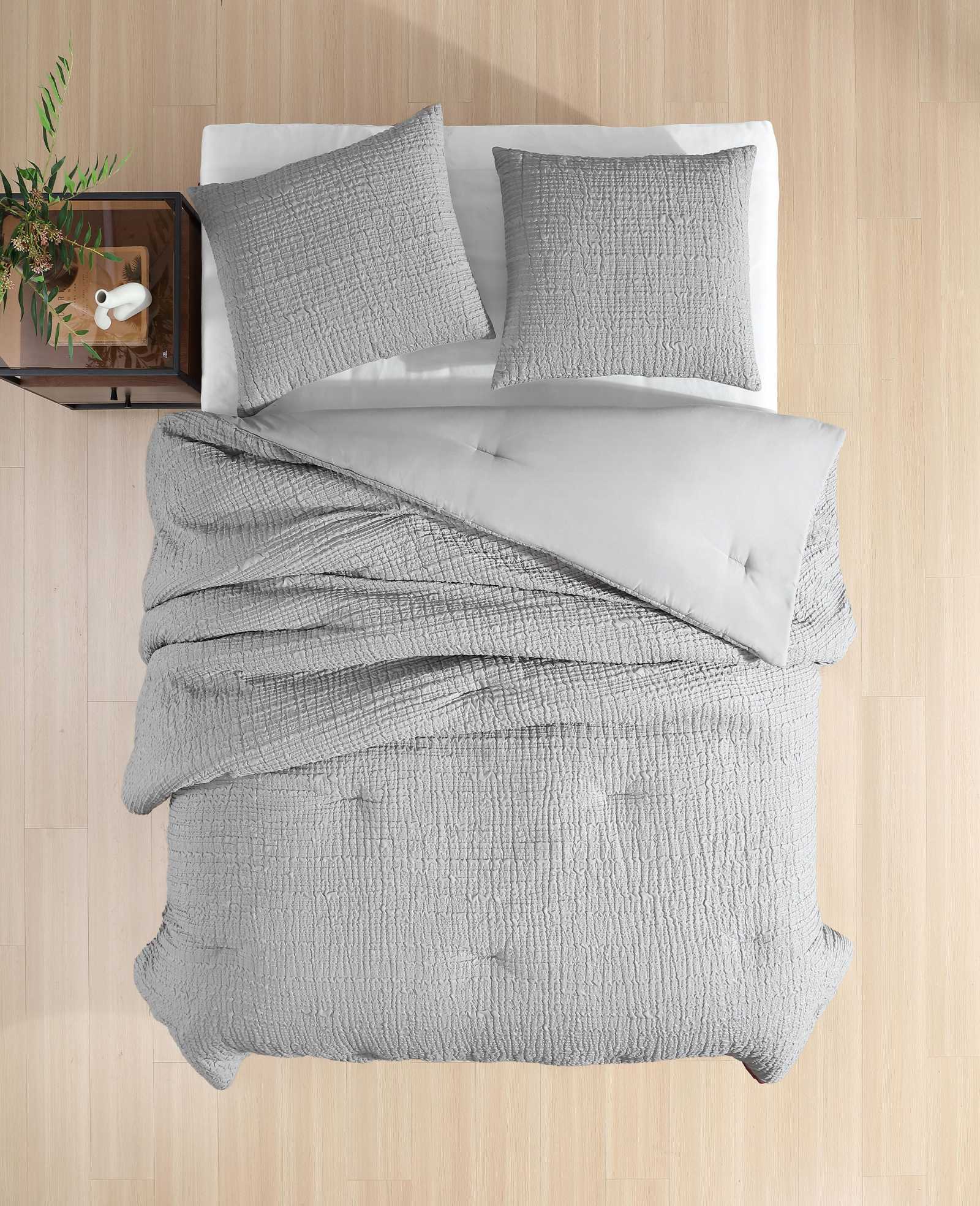 Kenneth Cole Serenity Wavy Lines Duvet Cover Set | GREY