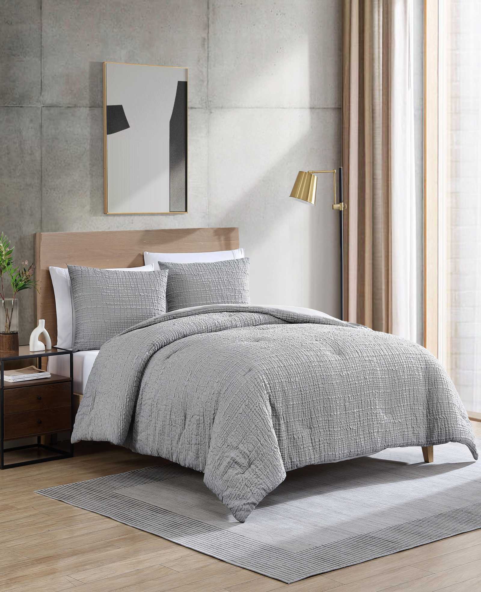 Kenneth Cole Serenity Wavy Lines Duvet Cover Set | GREY