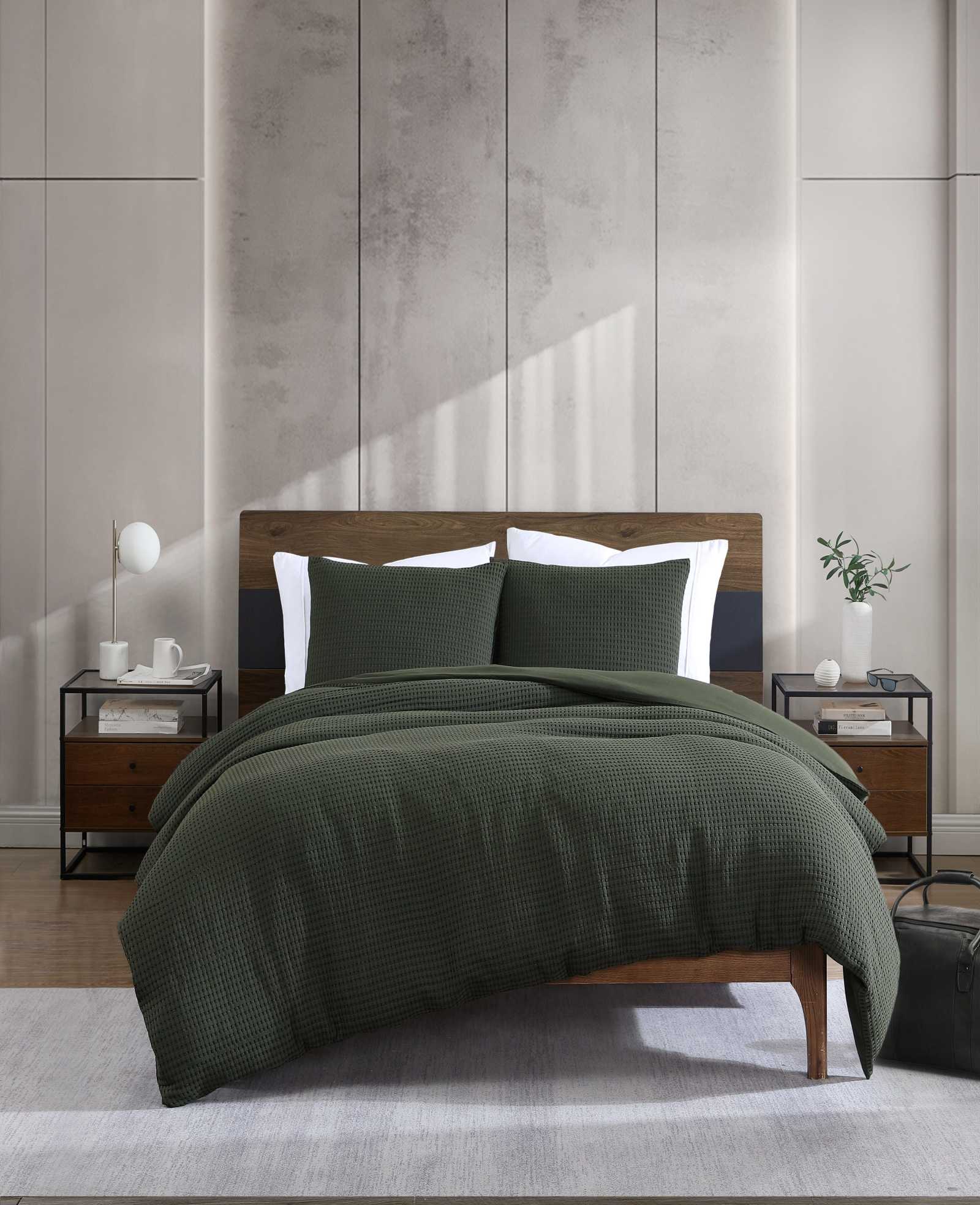 Kenneth Cole Solid Waffle Duvet Set | GREEN