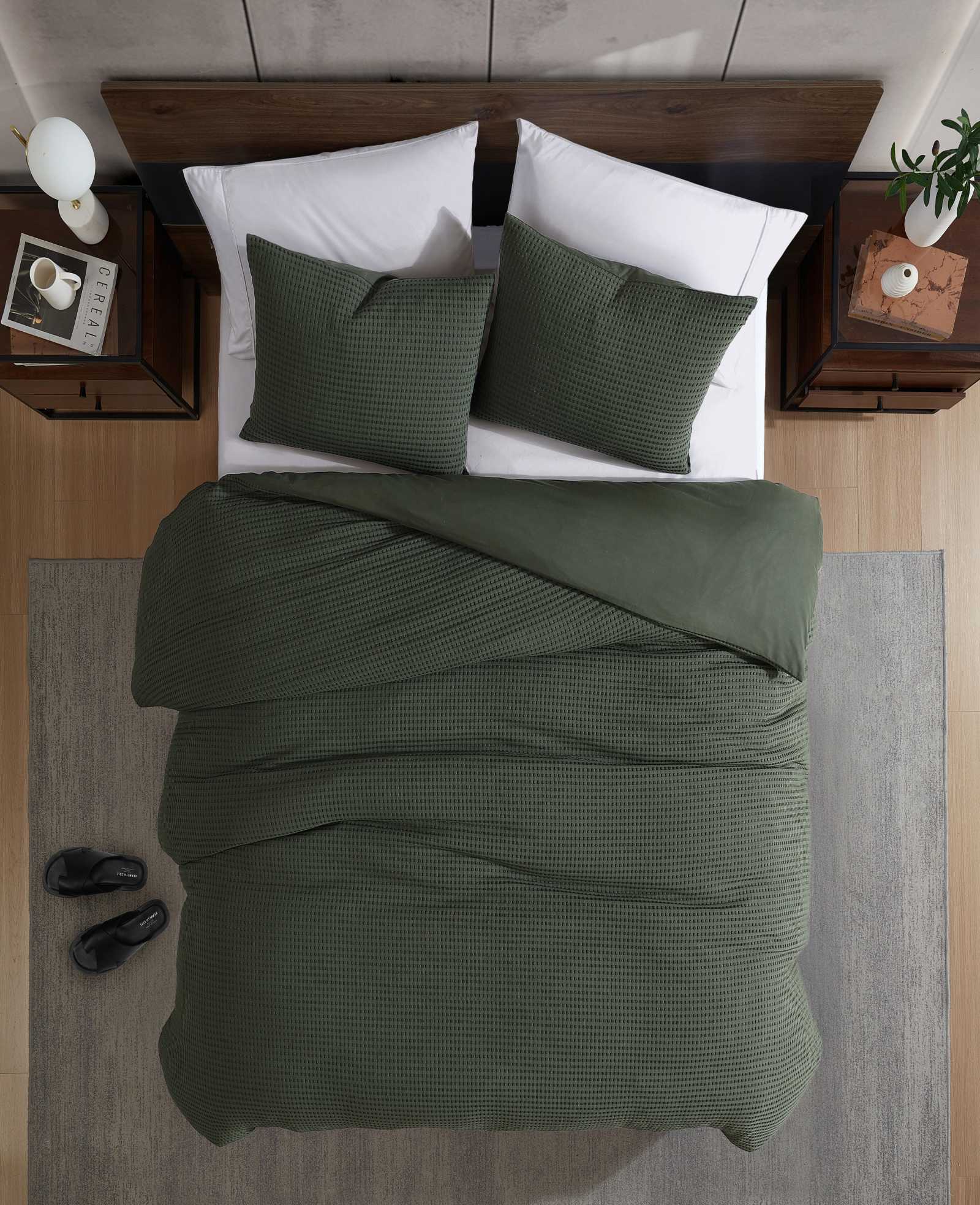 Kenneth Cole Solid Waffle Duvet Set | GREEN