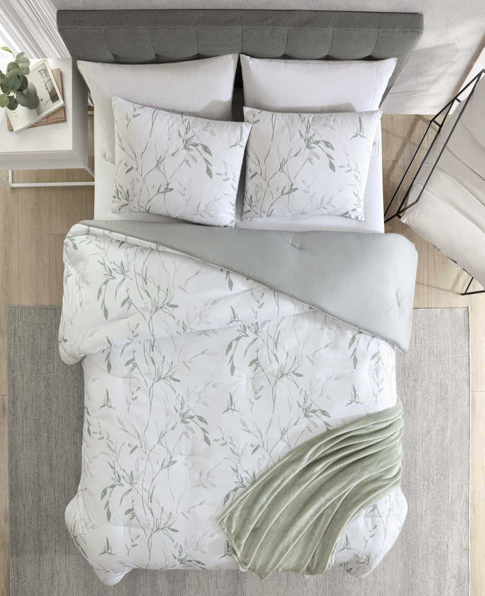 Kenneth Cole Ink Wash Vine Comforter + Sham Set | GREEN