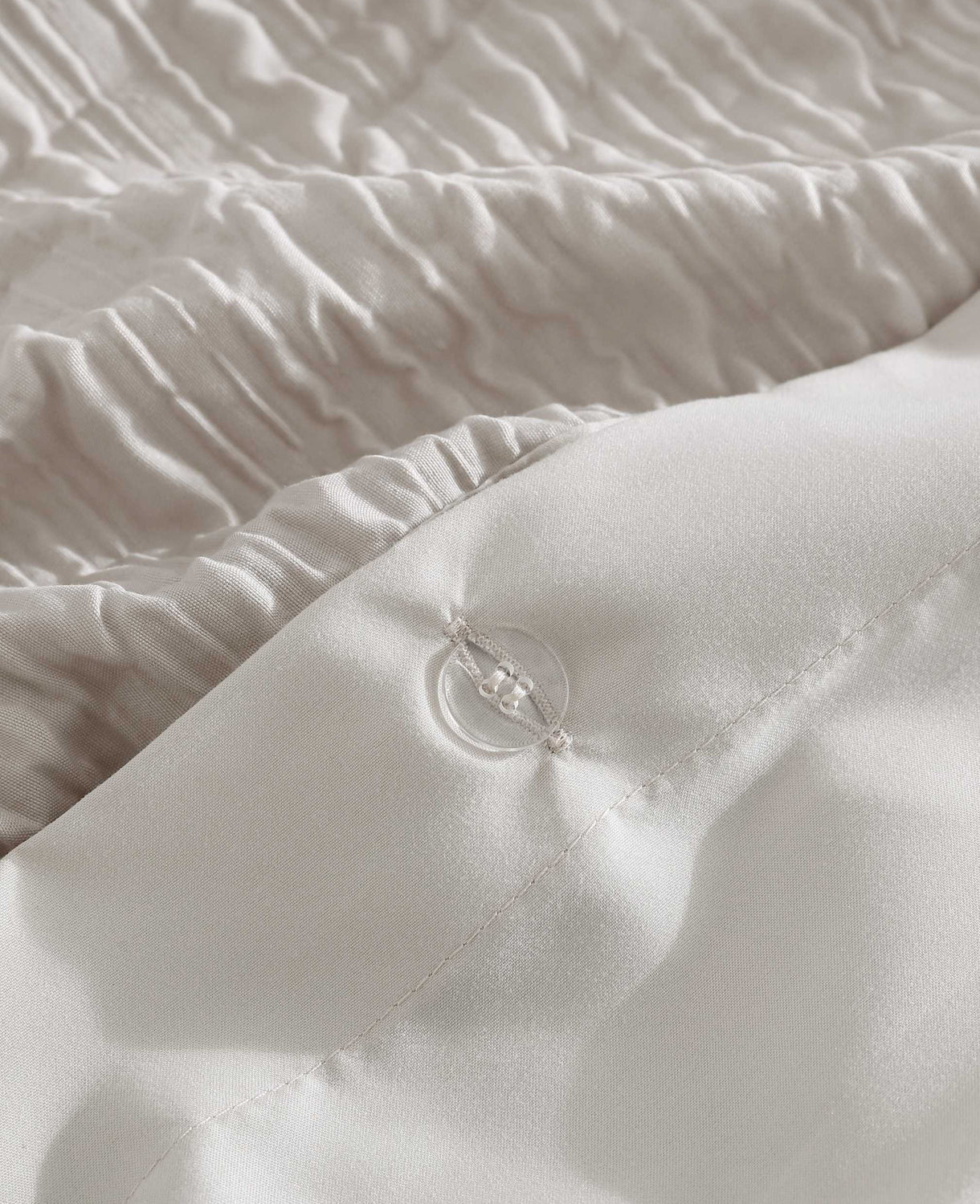 Kenneth Cole Serenity Wavy Lines Beige Duvet Cover Set | BEIGE