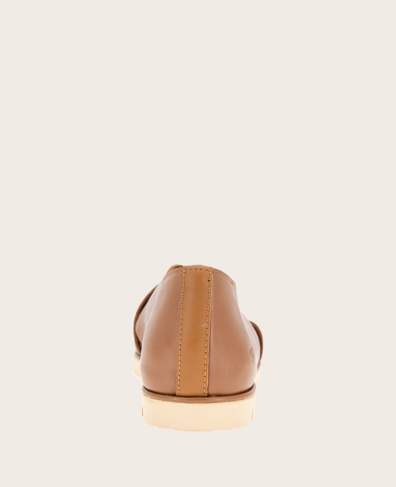 Kenneth Cole Leslie X-Band Sandal Luggage – Women’s Tread Sole | KC | LUGGAGE LEATHER
