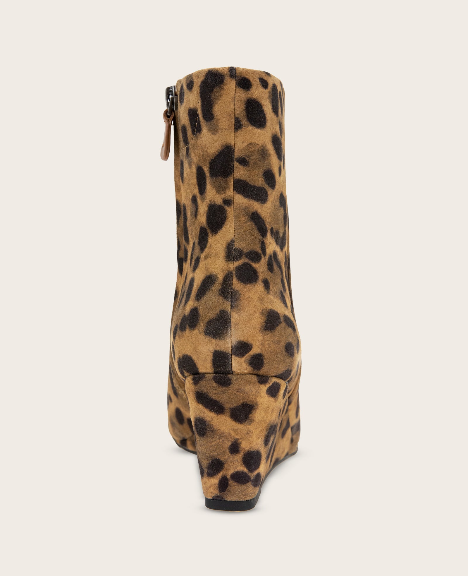 Kenneth Cole GENTLE SOULS - Nash Leopard Suede Side Zip Wedge Bootie | LEOPARD
